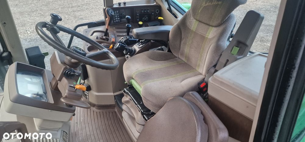 John Deere 6220 - 19