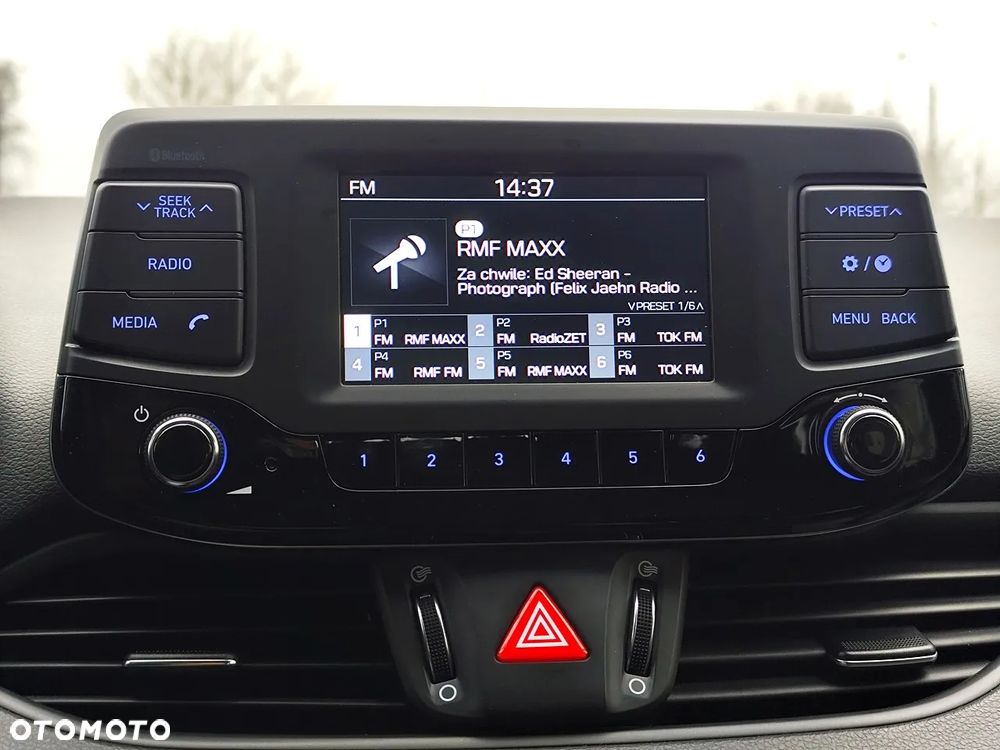 Hyundai i30 1.4 Classic + - 17