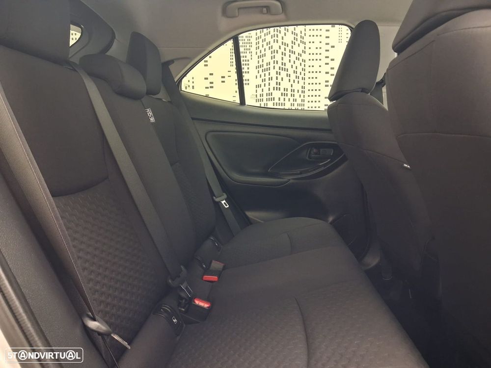 Toyota Yaris Cross 1.5 HDF Comfort Plus - 15