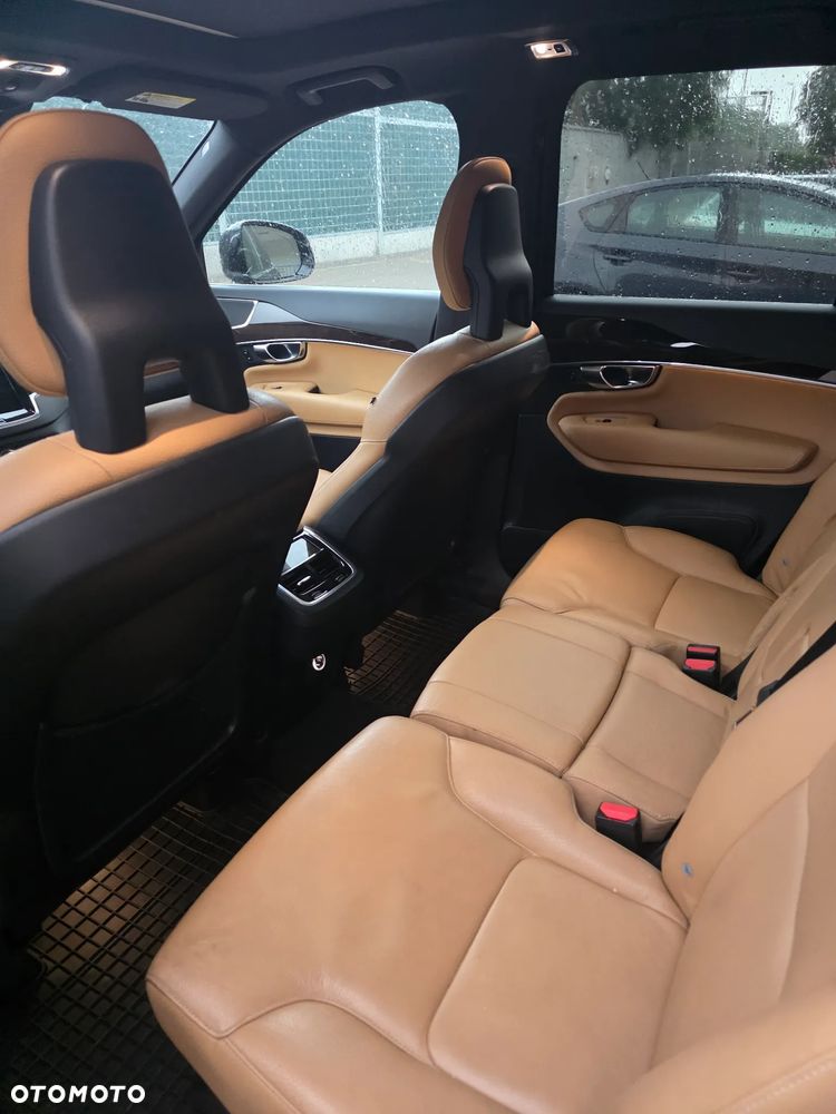 Volvo XC 40 - 9