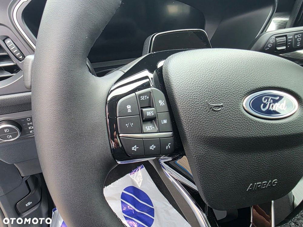 Ford Kuga - 18