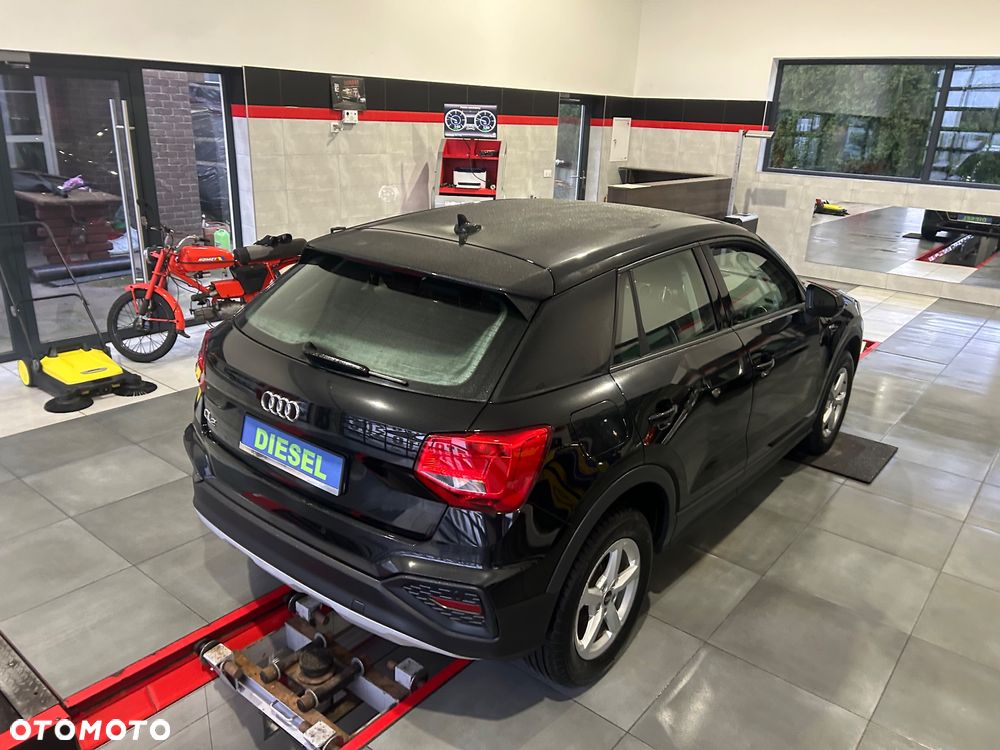 Audi Q2 35 TDI S tronic design - 8