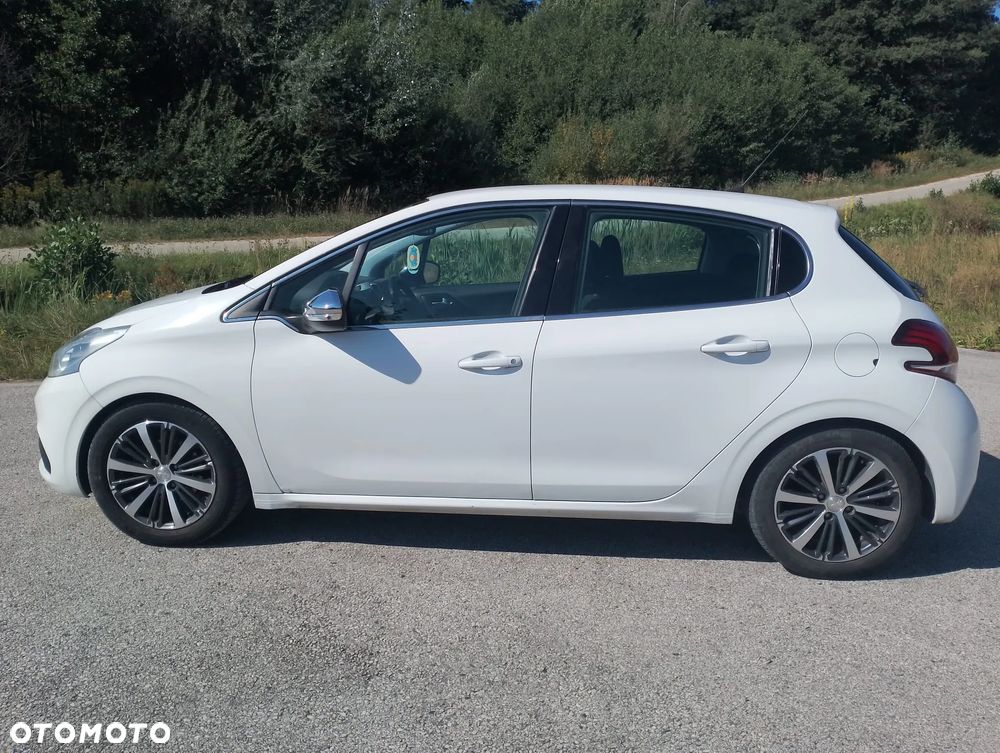 Peugeot 208 - 7