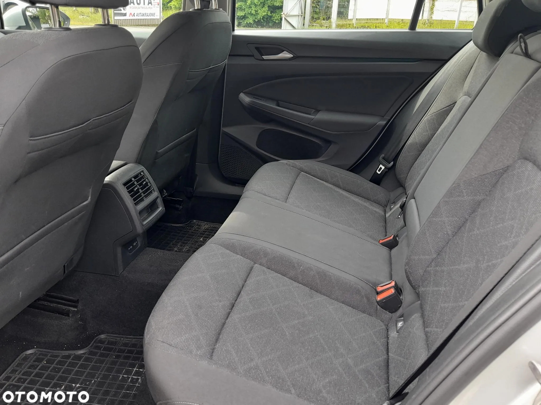 Volkswagen Golf VIII 1.5 TSI EVO Life - 27