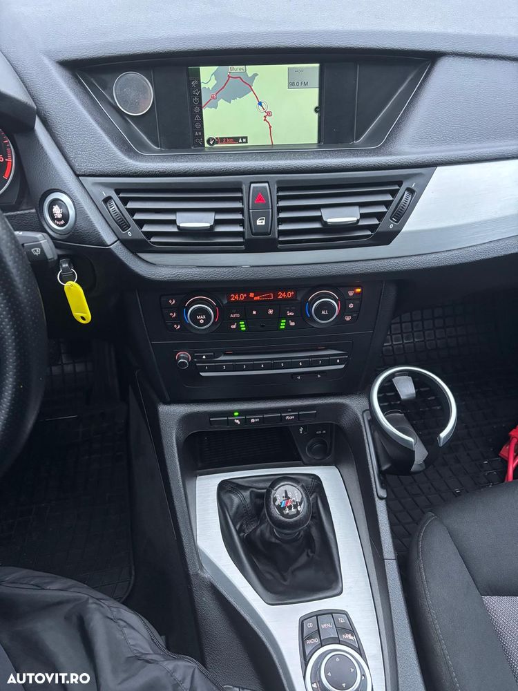 BMW X1 sDrive20d - 9