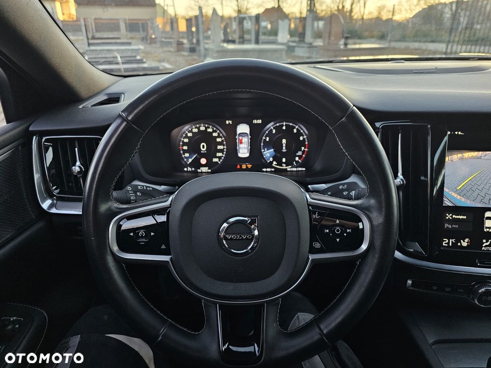 Volvo S60 T4 R-Design First Edition - 18