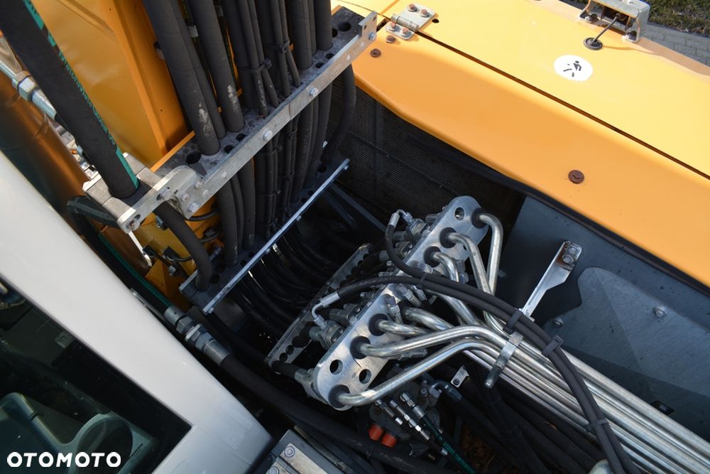 Liebherr A 918 Litronic / STAN PERFEKT / 18T / JAK NOWA / - 25