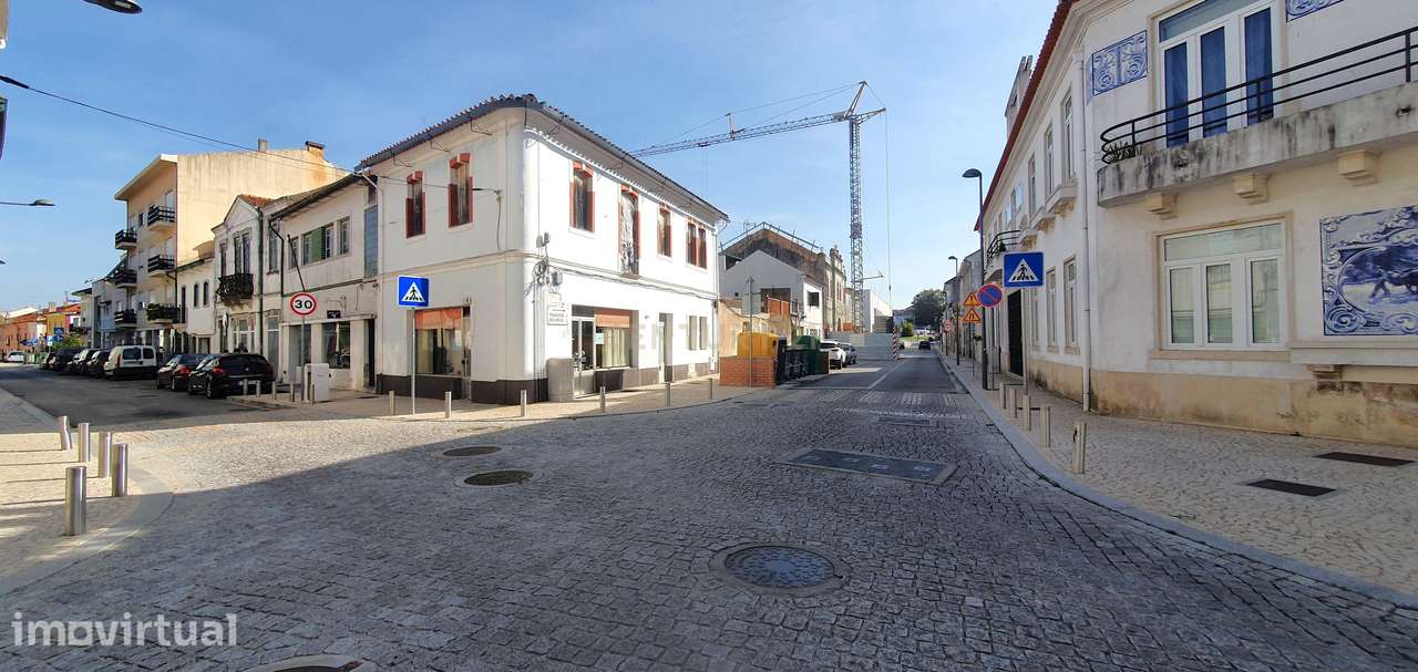 Prédio Centro da Mealhada - Grande imagem: 5/27