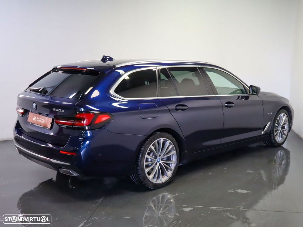 BMW 530 e Line Luxury - 4