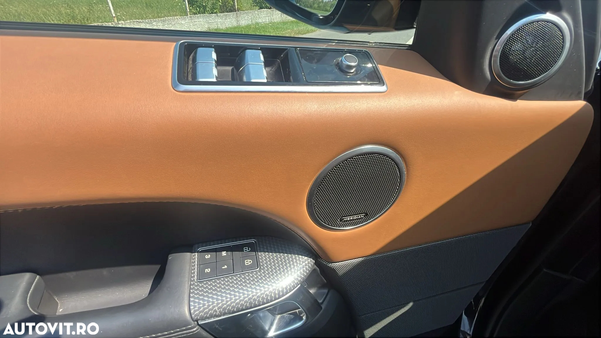 Land Rover Range Rover Sport - 16