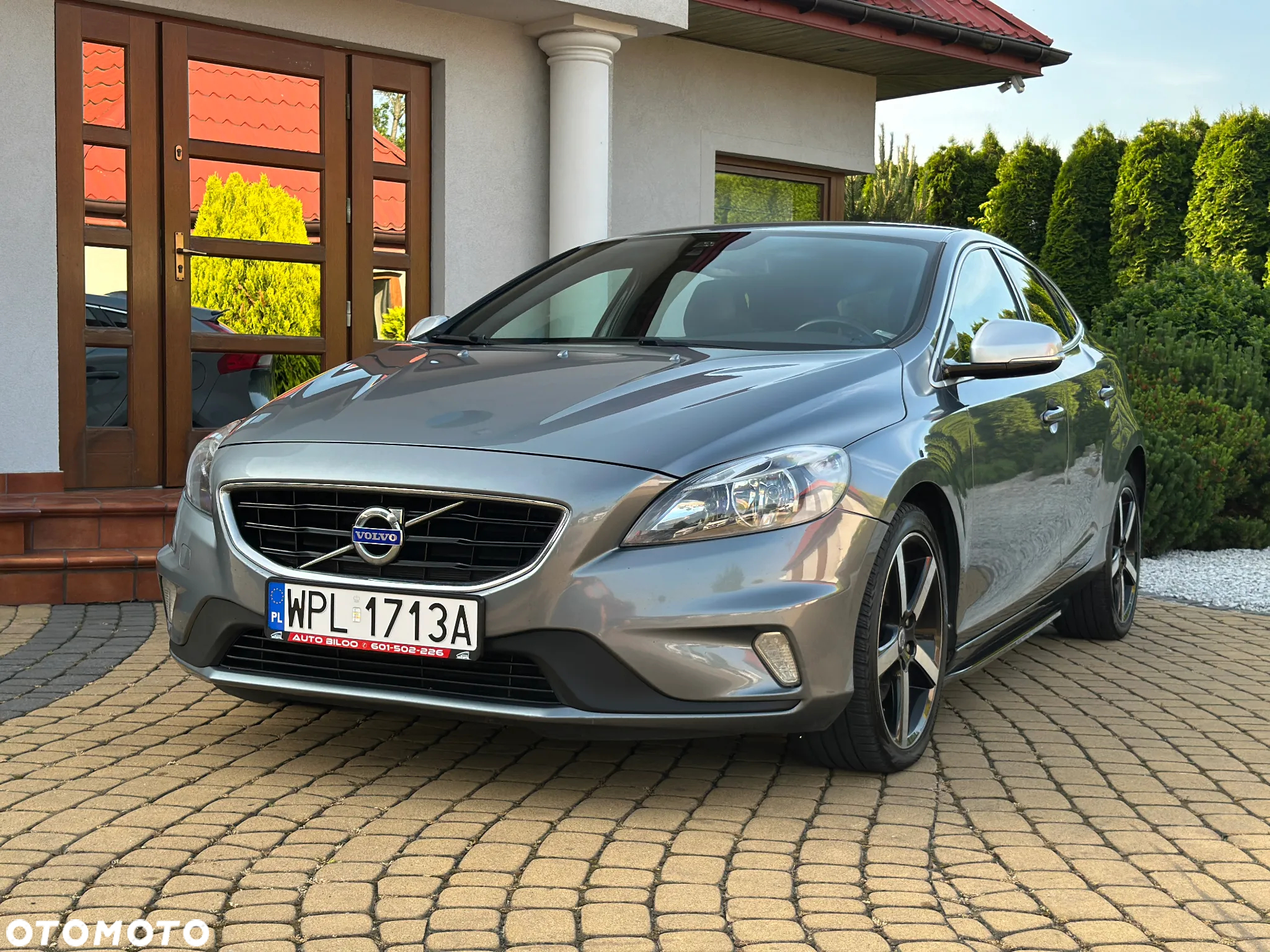 Volvo V40 D4 Drive-E R-Design Summum - 27