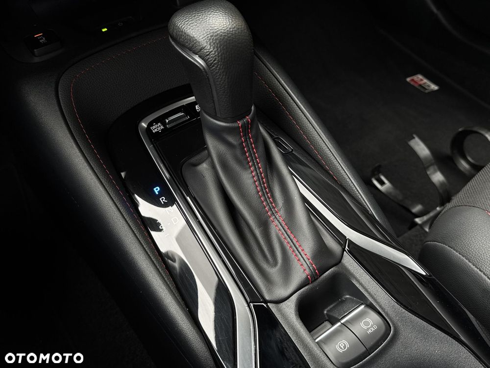 Toyota Corolla 2.0 Hybrid GR Sport Dynamic - 27