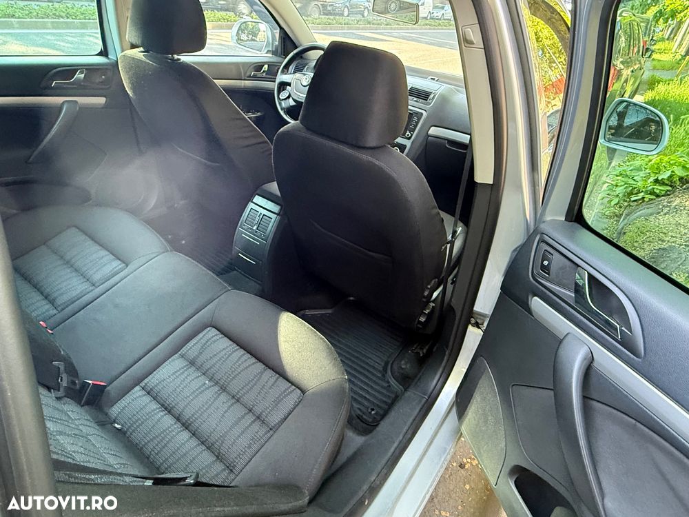 Skoda Octavia 1.6 TDI Ambiente DSG - 15