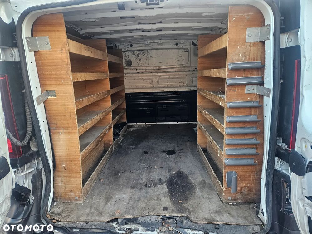 Renault Trafic - 18