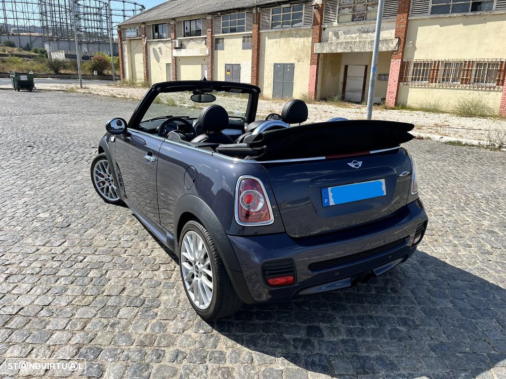 MINI Cabrio John Cooper Works - 3