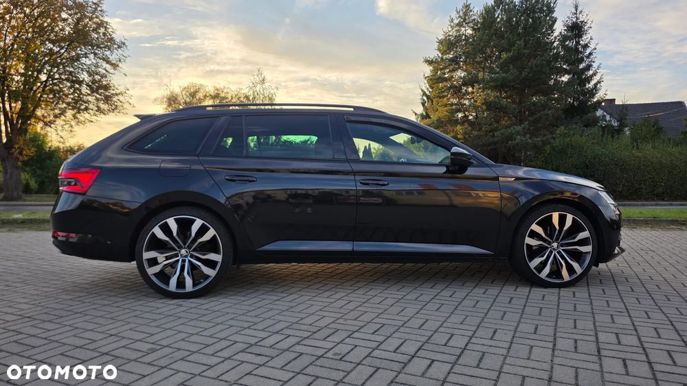 Skoda Superb 2.0 TDI Sportline DSG - 10
