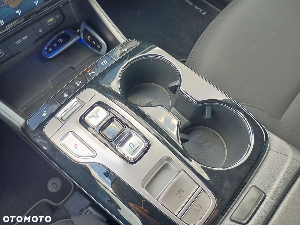 Hyundai Tucson 1.6 T-GDi HEV Executive 2WD - 16