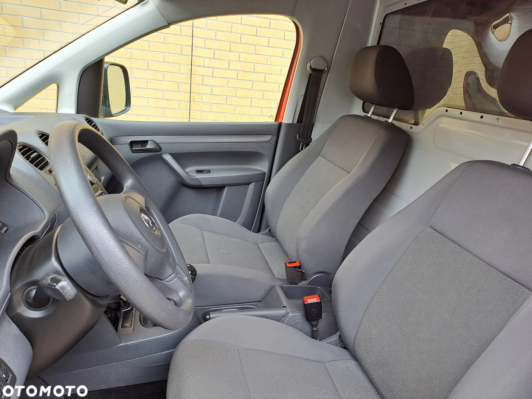 Volkswagen Caddy - 10