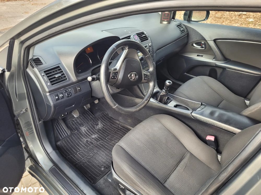 Toyota Avensis 2.0 D-4D Sol plus - 8