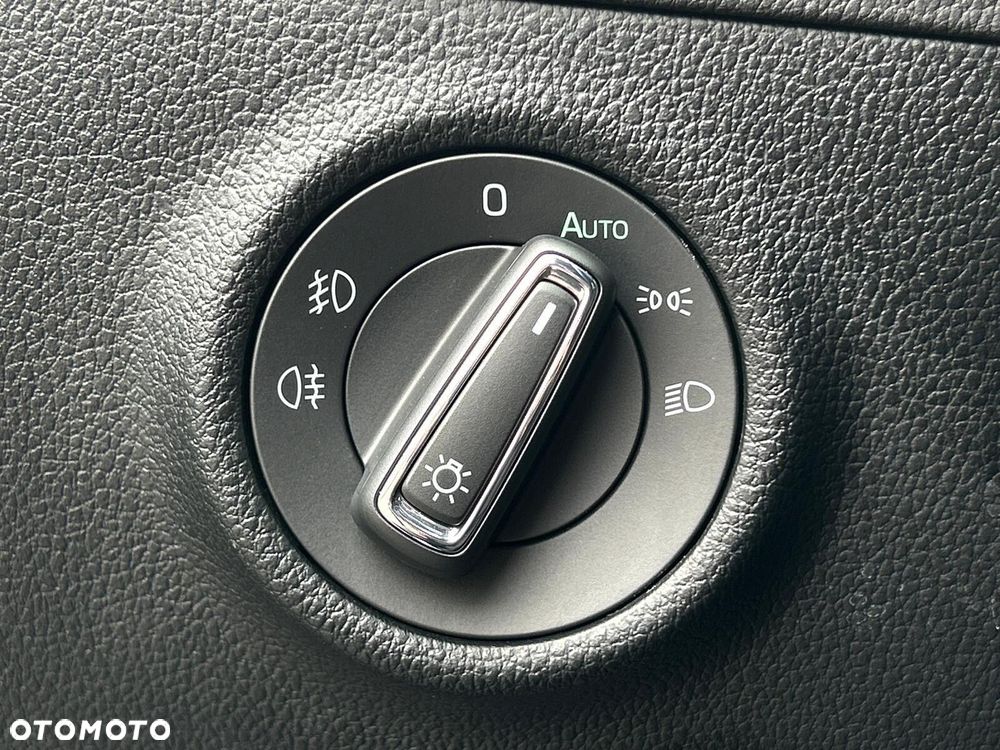 Skoda Superb 1.5 TSI Active DSG - 21