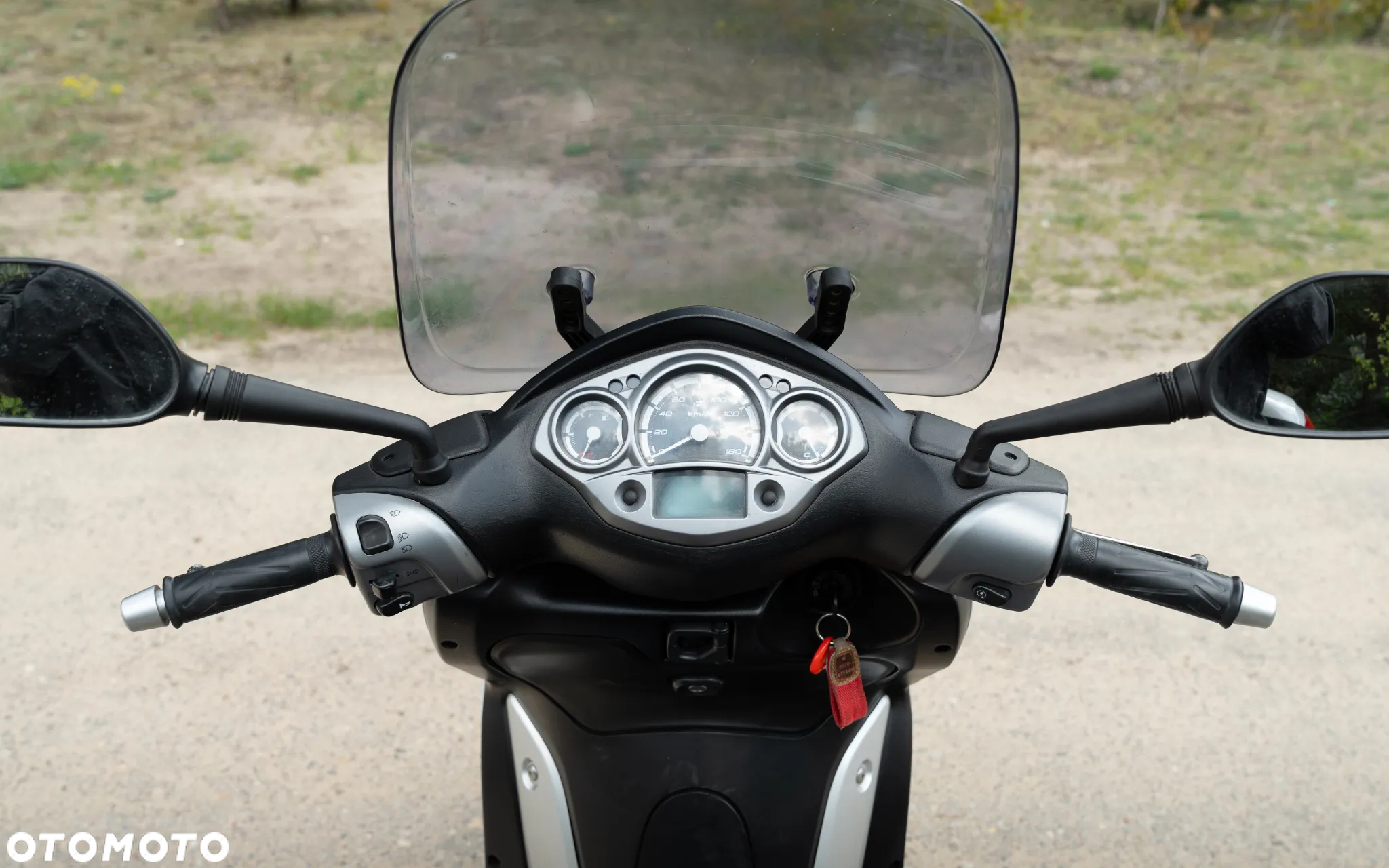 Yamaha X-max - 13