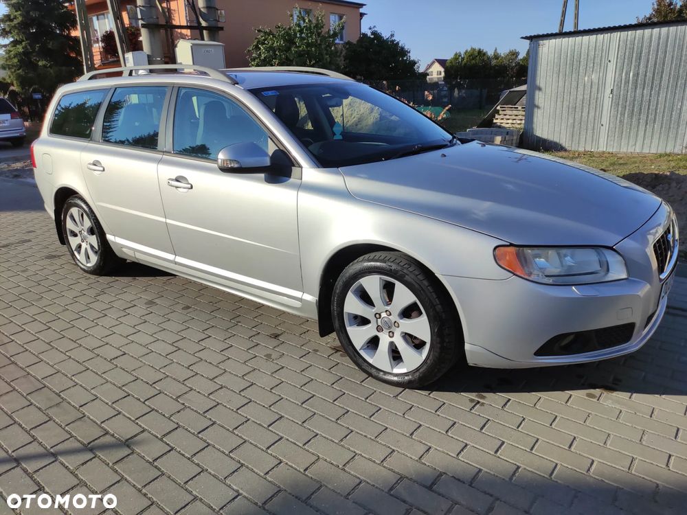 Volvo V70 2.0D Kinetic - 2