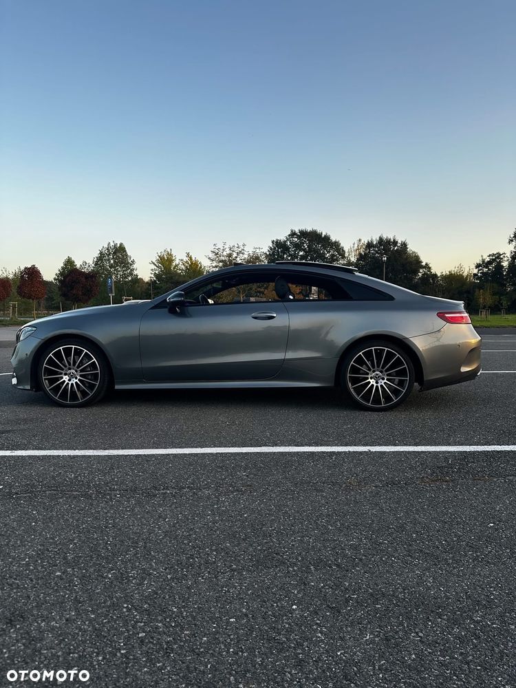 Mercedes-Benz Klasa E 220 d 4-Matic 9G-TRONIC - 10