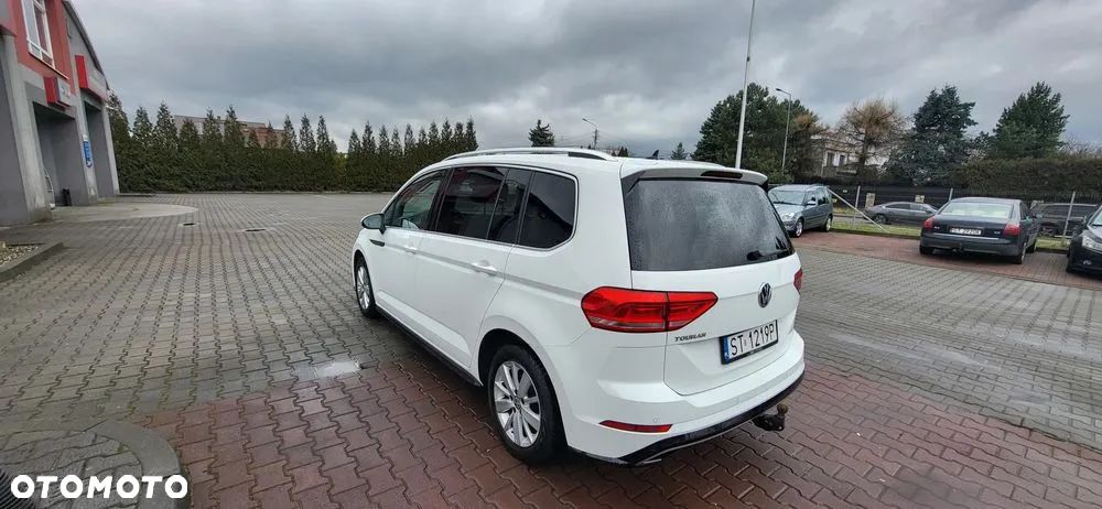 Volkswagen Touran - 13