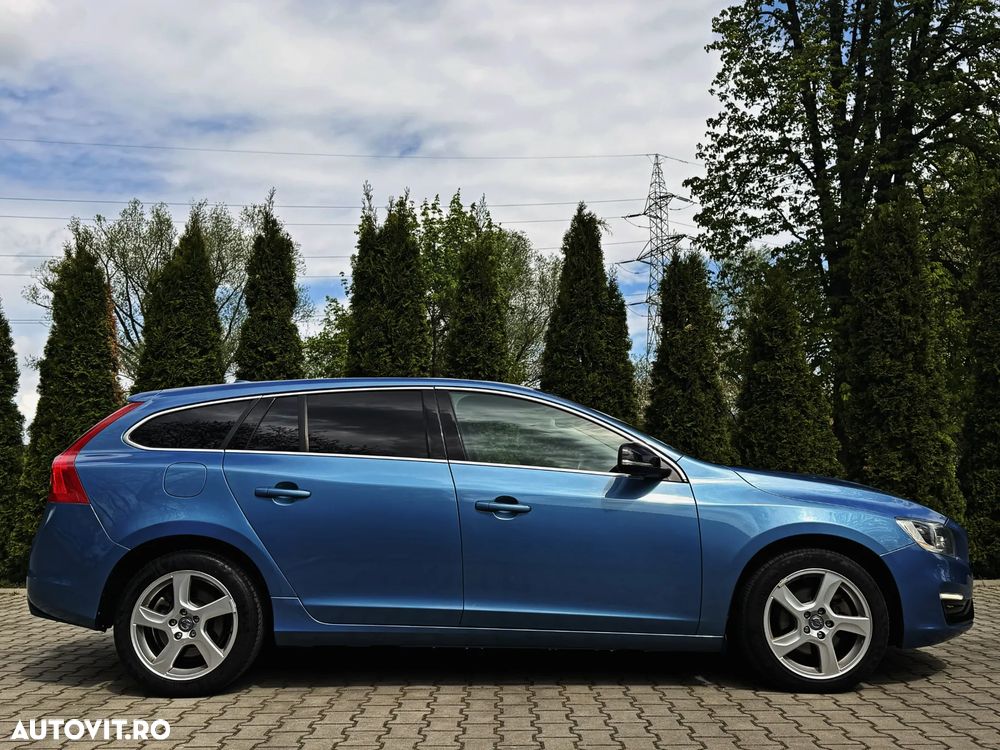 Volvo V60 D4 Geartronic Momentum - 5
