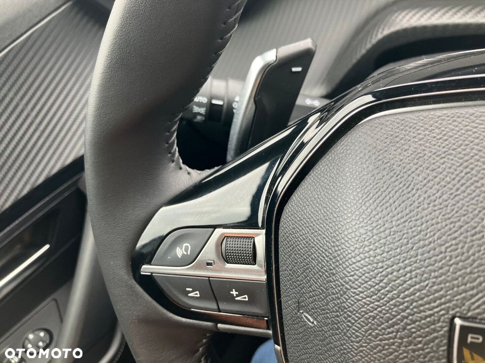 Peugeot 2008 1.2 PureTech Allure Pack S&S EAT8 - 18