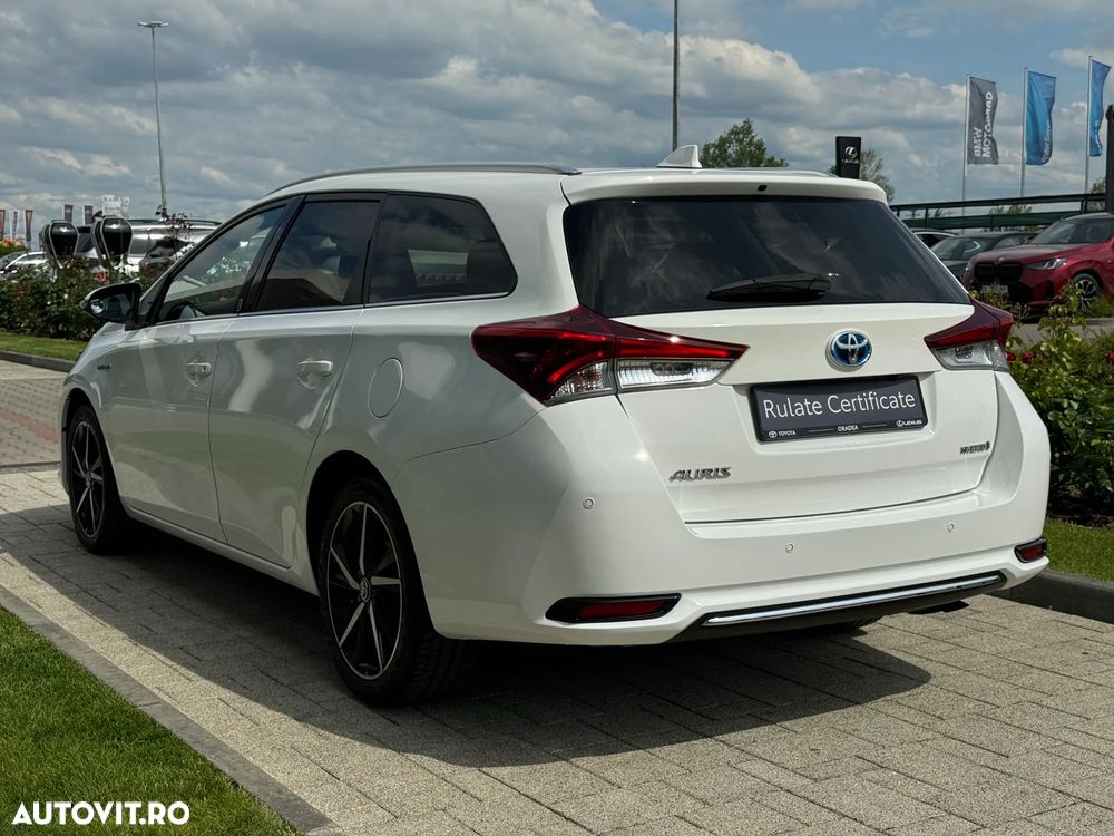 Toyota Auris 1.8 L VVT-i Sol+ - 5