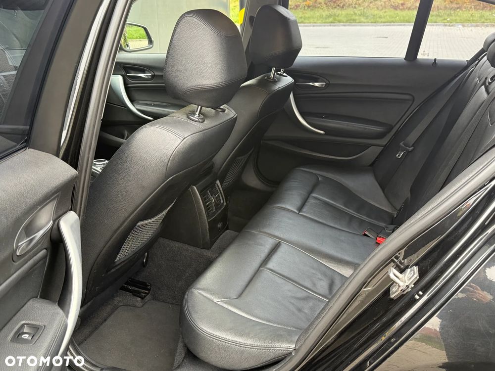 BMW Seria 1 118d - 26
