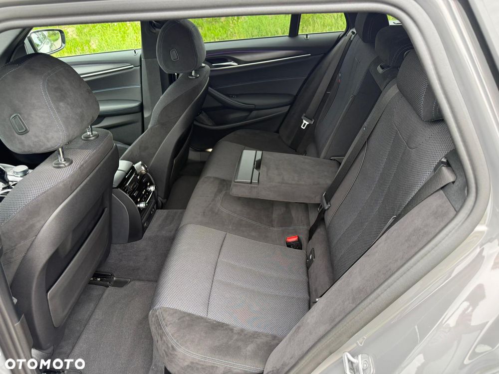 BMW Seria 5 520d mHEV M Sport sport - 26