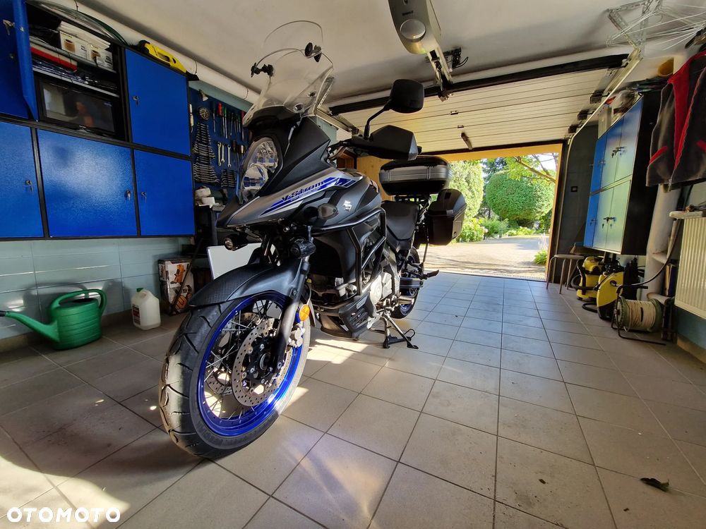 Suzuki V-STROM - 9