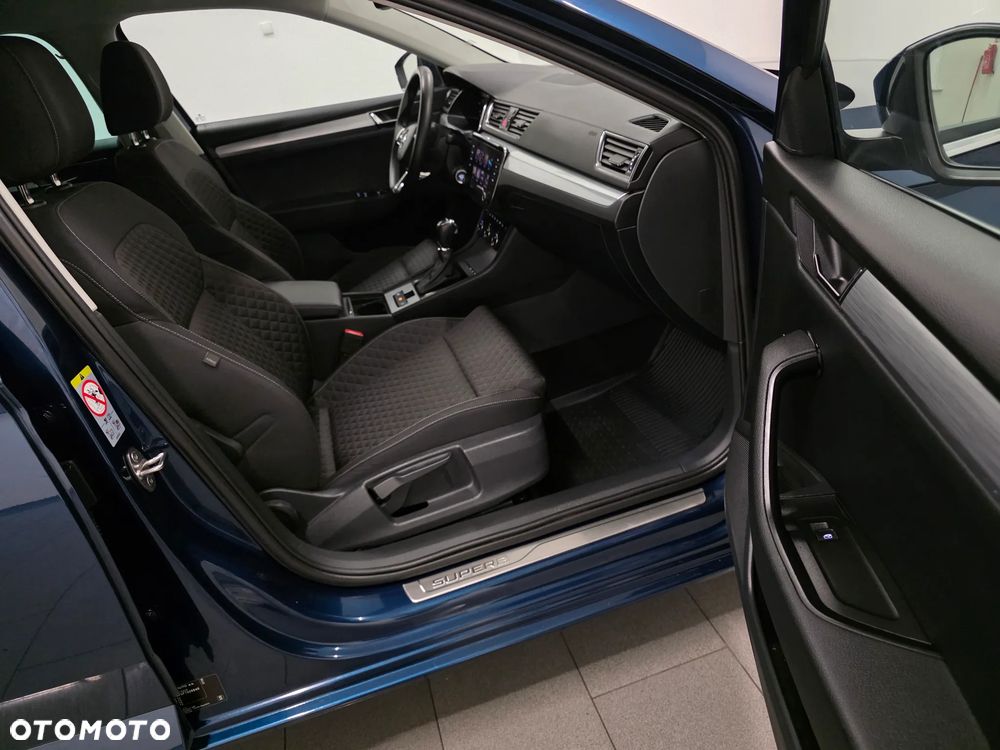 Skoda Superb 2.0 TDI SCR Style DSG - 30