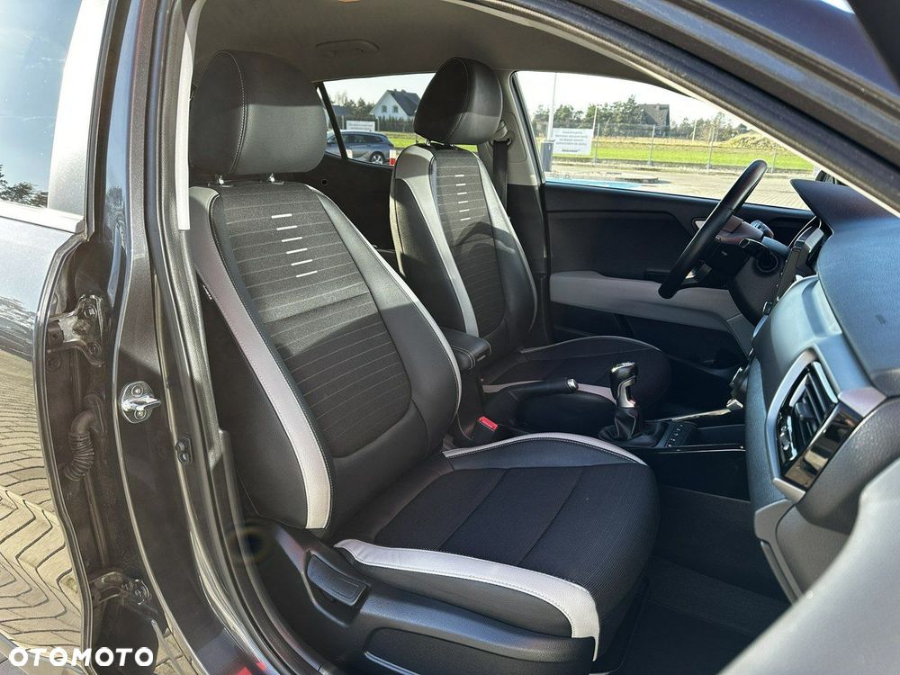 Kia Stonic 1.0 T-GDI 120 Spirit - 17