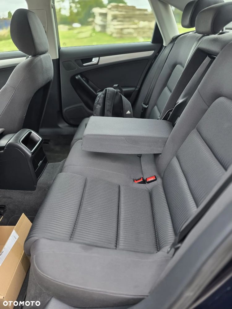 Audi A4 Limousine - 23