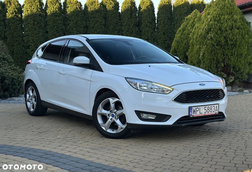 Ford Focus 1.5 EcoBlue STart-Stopp-System TITANIUM - 2