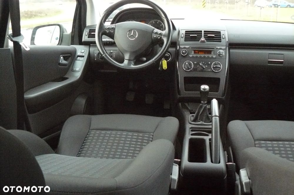 Mercedes-Benz Klasa A - 25