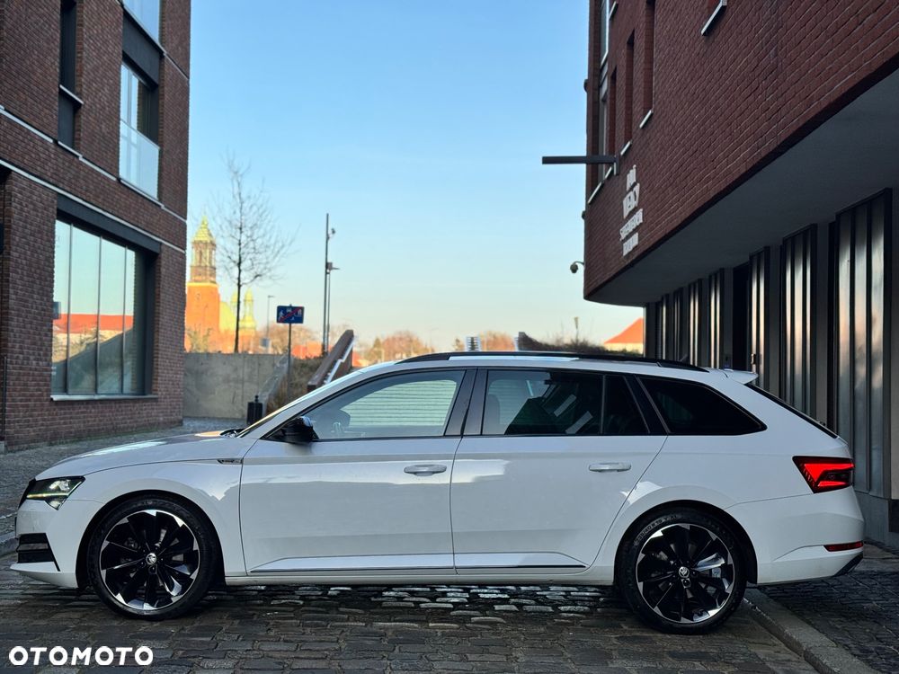 Skoda Superb 2.0 TDI SCR Sportline DSG - 22