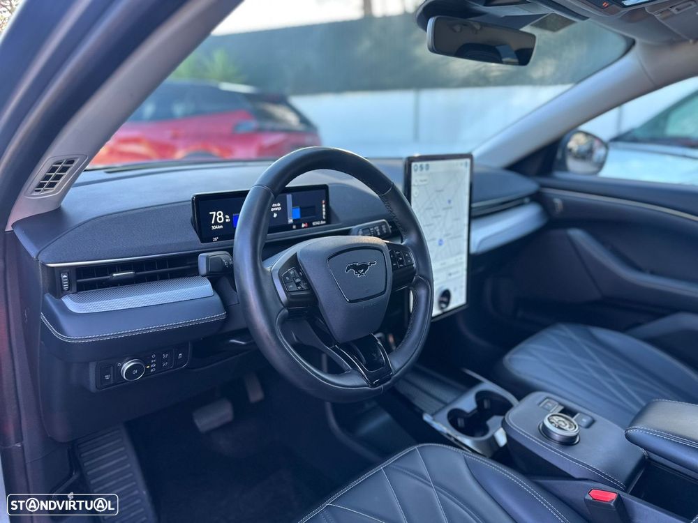 Ford Mustang Mach-E Premium AWD - 8