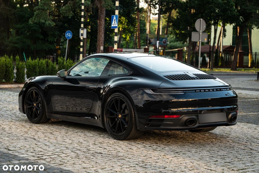 Porsche 911 Carrera T PDK - 5