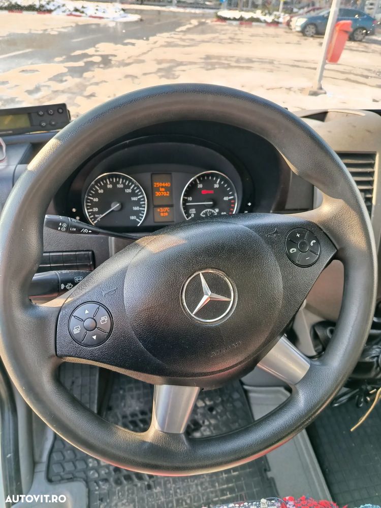 Mercedes-Benz Sprinter - 9