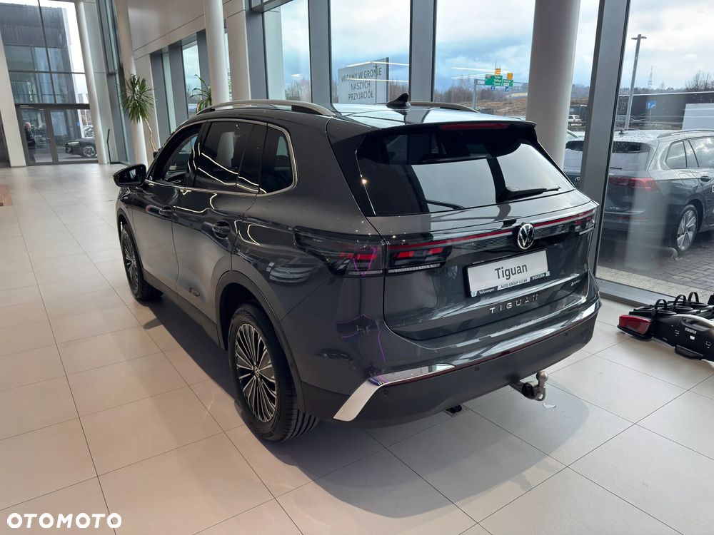 Volkswagen Tiguan 2.0 TSI 4Mot Elegance DSG - 4