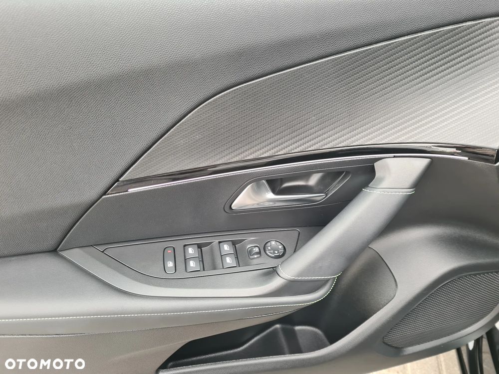 Peugeot 2008 1.2 PureTech GT S&S EAT8 - 12