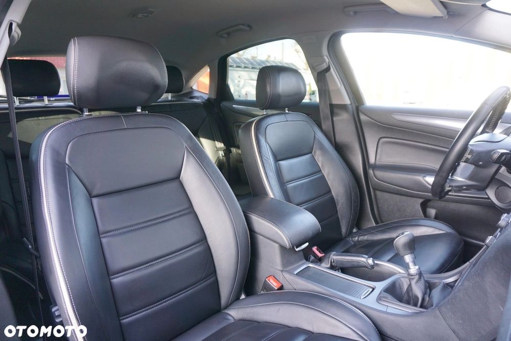 Ford Mondeo 2.0 TDCi Business Edition - 32