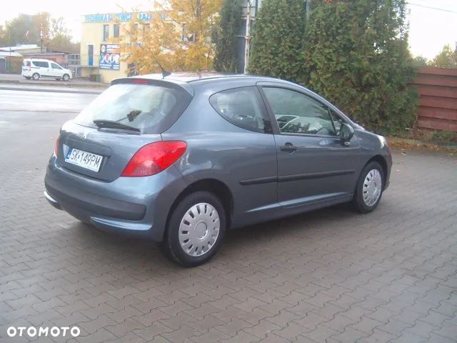 Peugeot 207 - 9