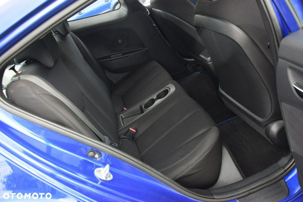 Hyundai Veloster 1.6 Style - 23