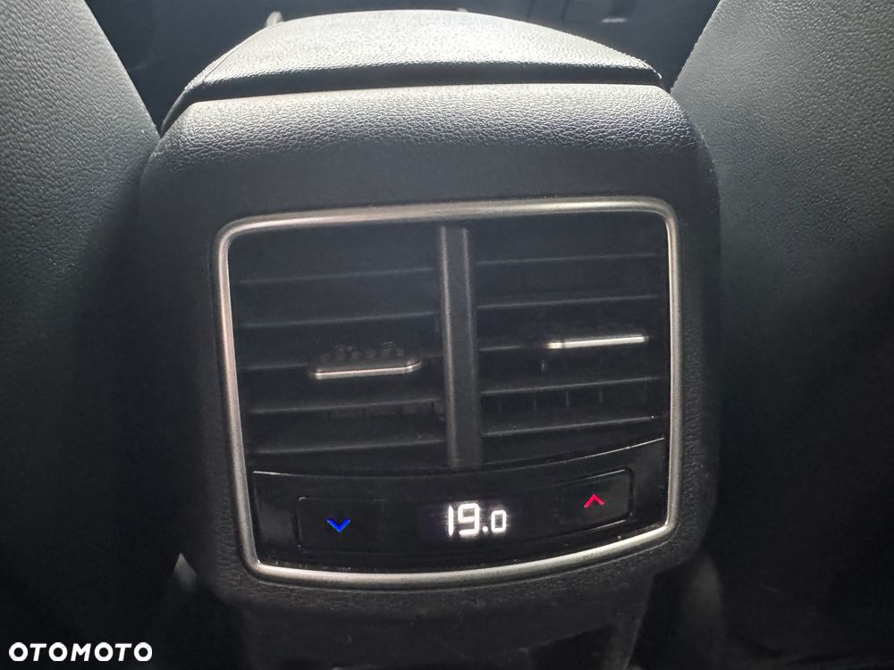 Kia Sportage 1.6 T-GDI HEV Business Line 4WD - 13