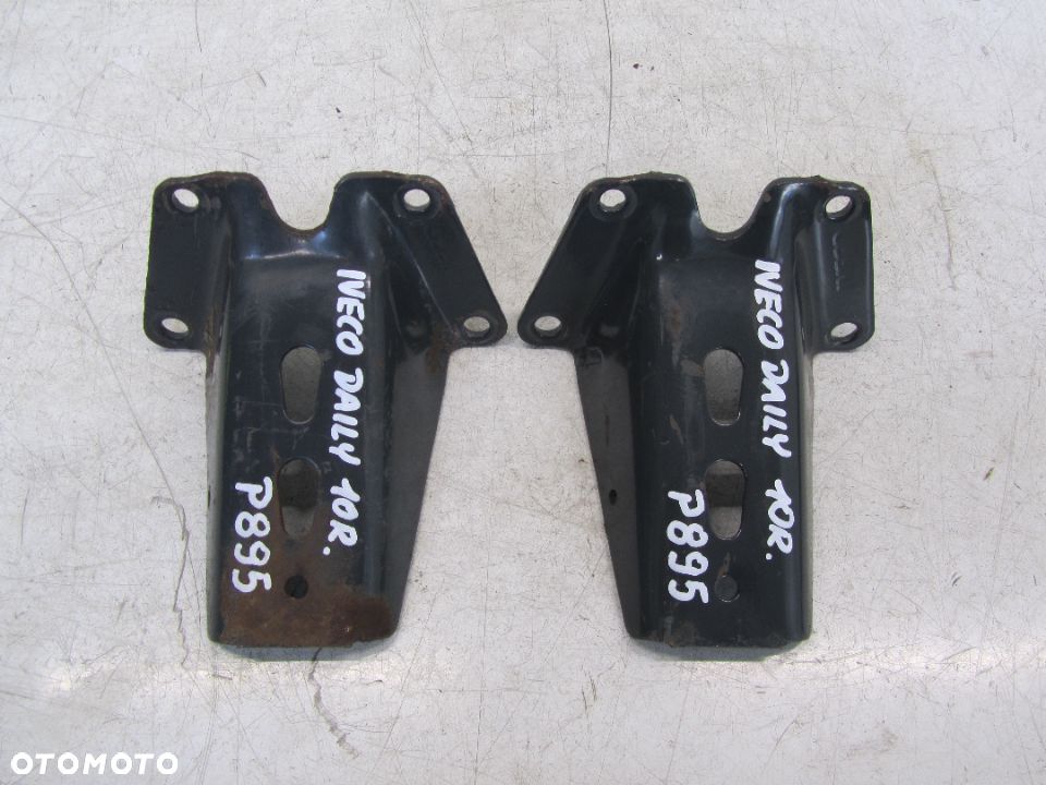 iveco daily 10r eu. bliz. łapa silnika ramy - 1